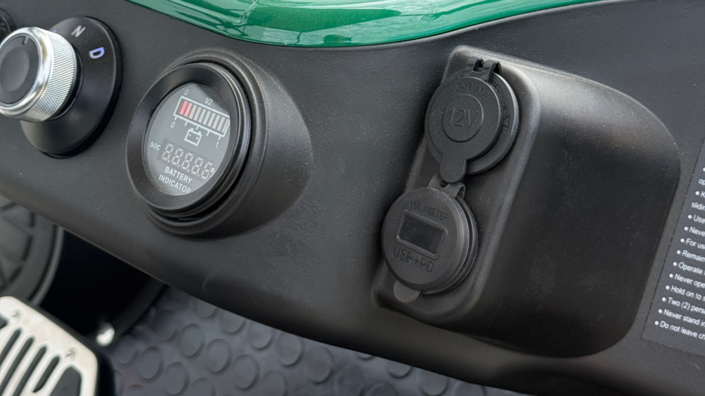 Evolution 700 Utility Golf Cart USB Charging -Ecoglide Australia